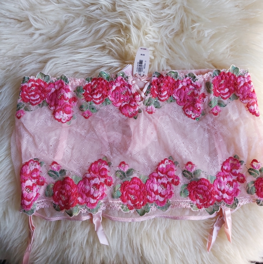 NWT Victoria's Secret Floral Lace Garter